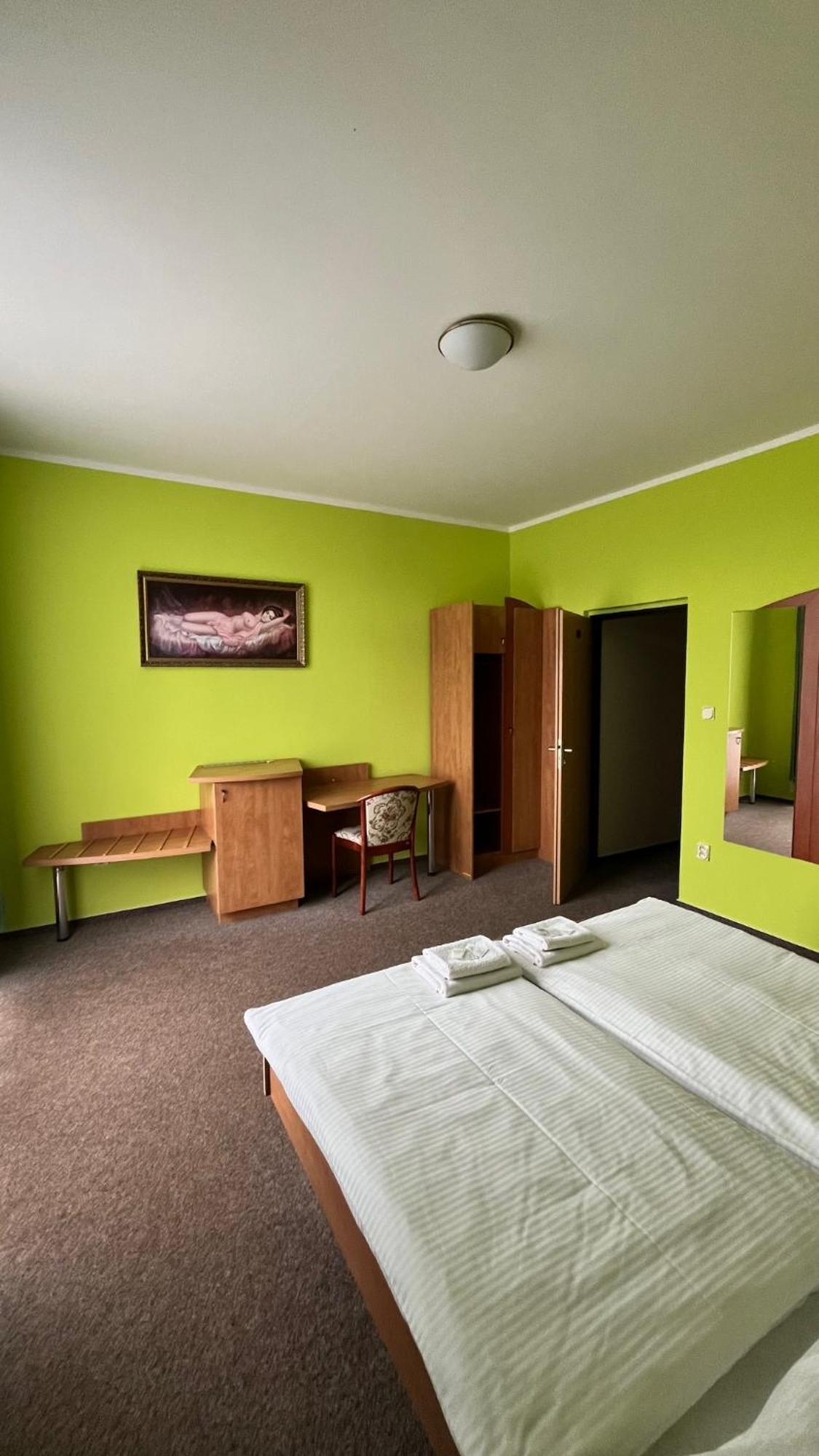Grandhotel Novy Bor Exterior photo